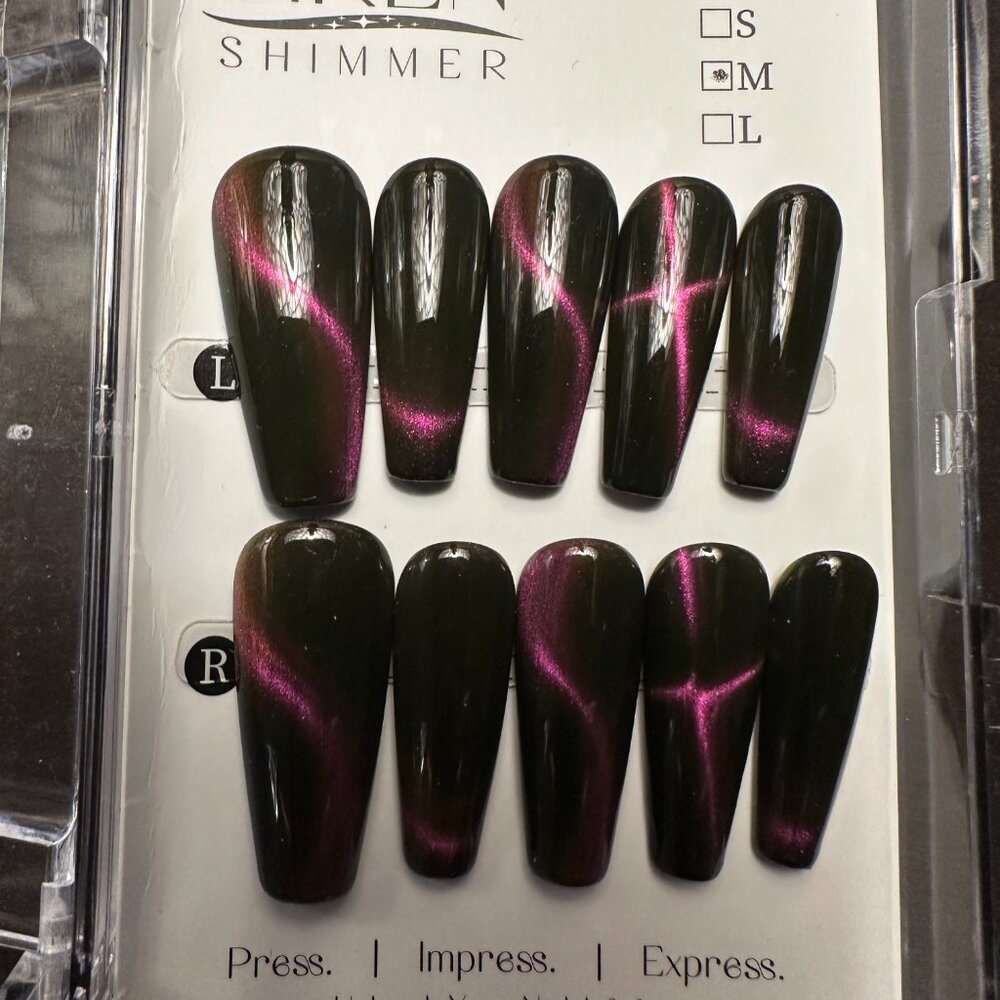 High-quality handcrafted reusable press on nails.